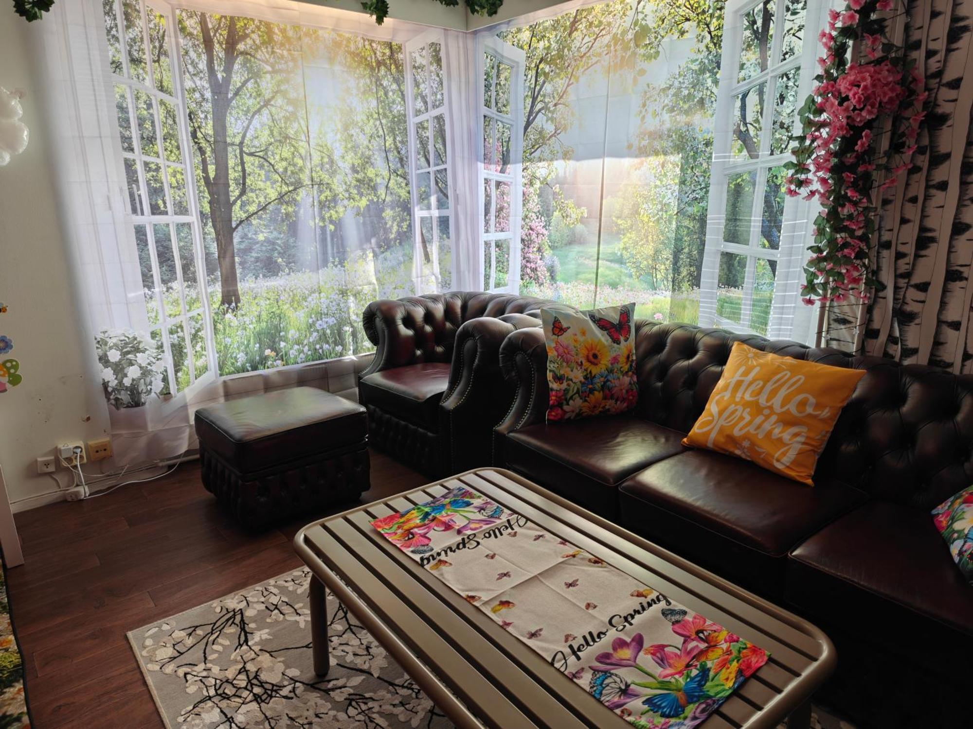 Relax & Recharge - A Unique Suite With A Touch Of Luxury - Hot Tub And Sauna Inspired Decor #Not A Real Sauna# Easy City Access - Direct Train 15 Min To City Helsinki Exterior photo